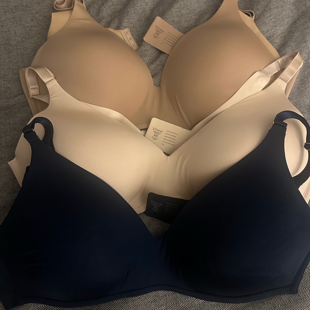 3 Soma Bras 42C